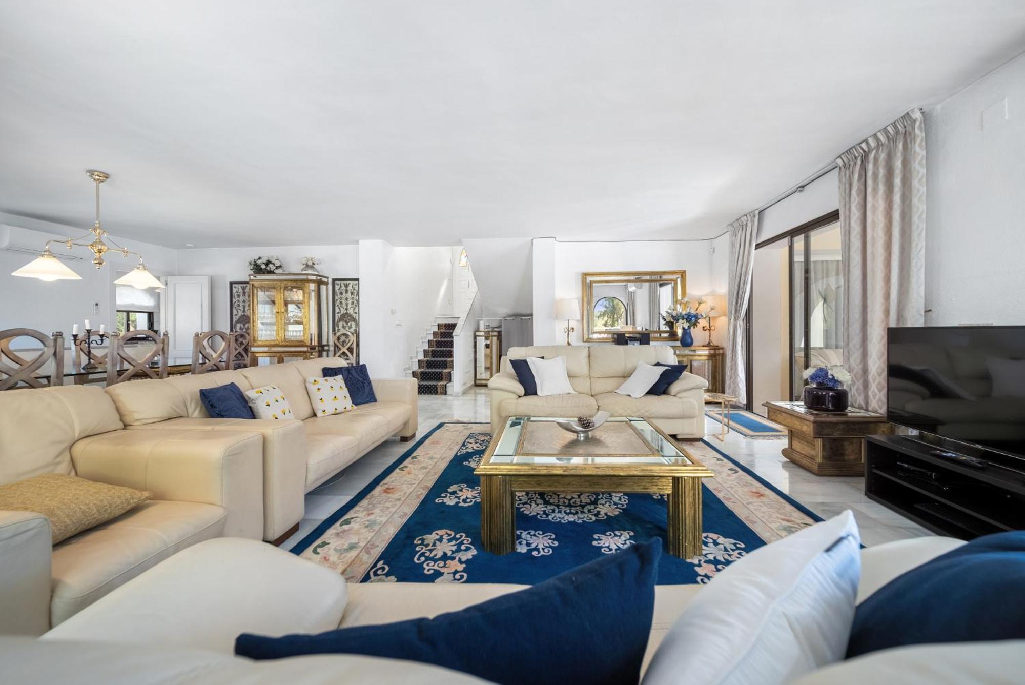 Charming Andalusian Style In Nueva Andalucia